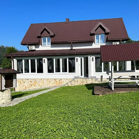 смерекова хата *